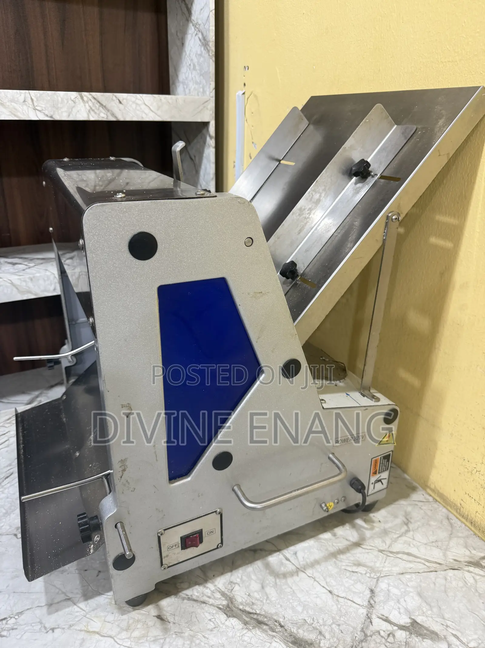High Quality Bread Slicing Machine