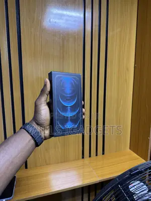 New Apple iPhone 12 Pro Max 128 GB Blue