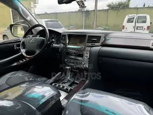 Lexus LX 570 2010 Black