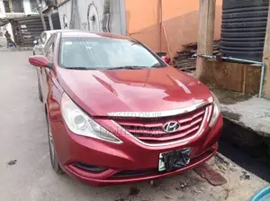 Hyundai Sonata GLS Sedan FWD (2.4L 4cyl 6A) 2012 Red