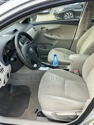 Toyota Corolla 2012 Silver