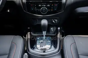 New Nissan Navara 2025 Gray