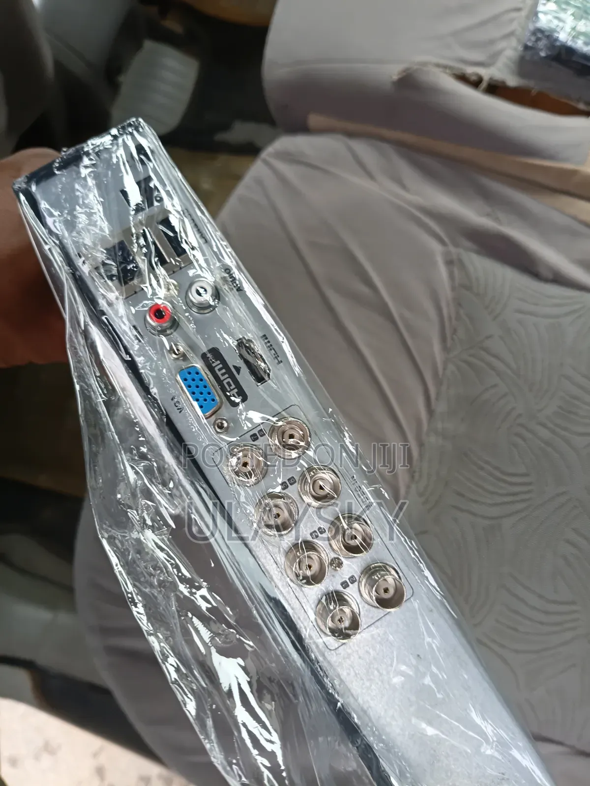 8 Channels Hikvision DVR