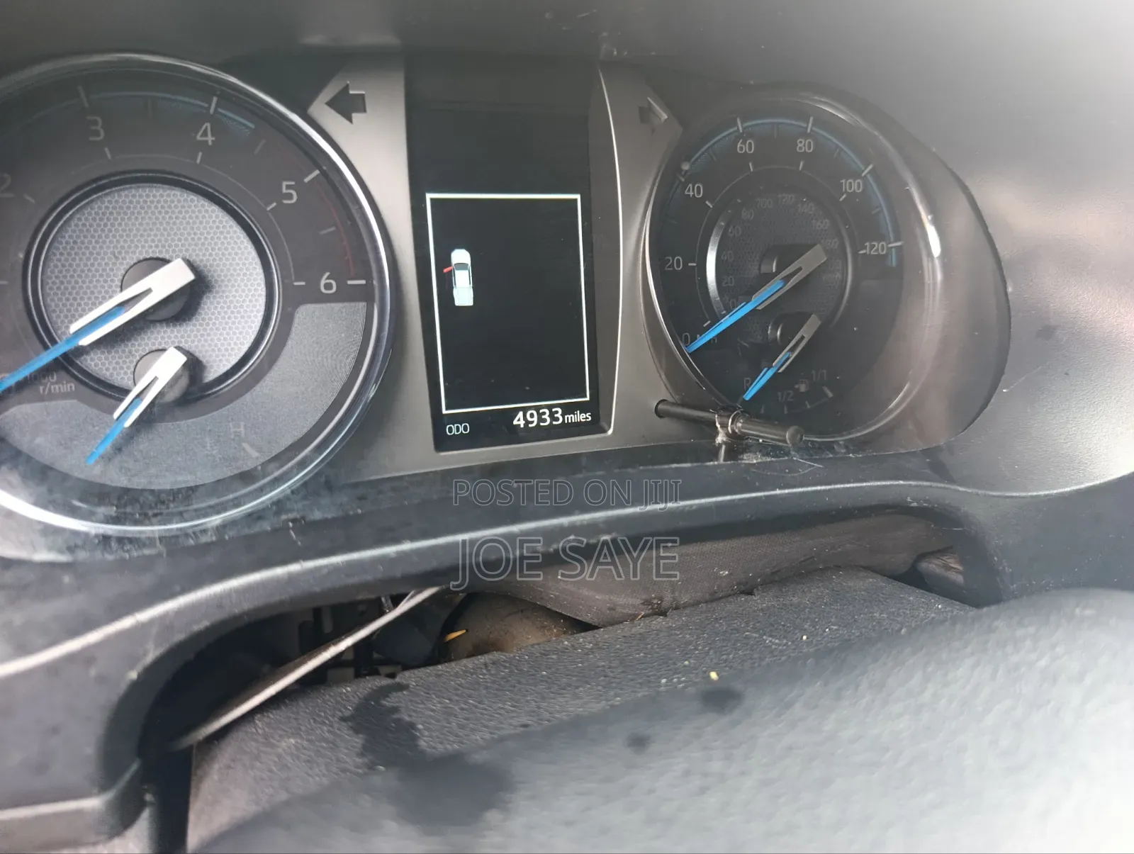 Toyota Hilux 2024 Gray