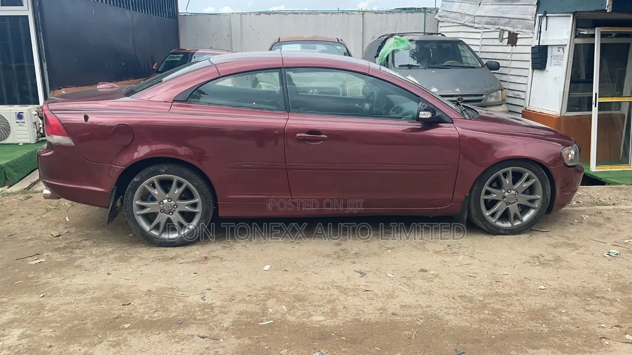 Volvo C70 T5 2009 Red
