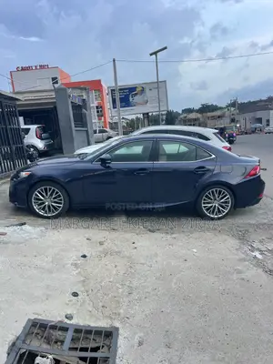 Lexus IS 2015 Blue
