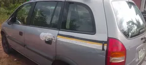 Opel Zafira 2025 Silver