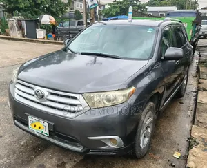 Toyota Highlander 2012 Gray