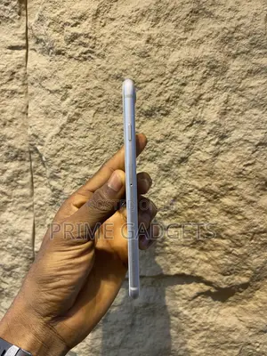 Apple iPhone 8 Plus 64 GB White