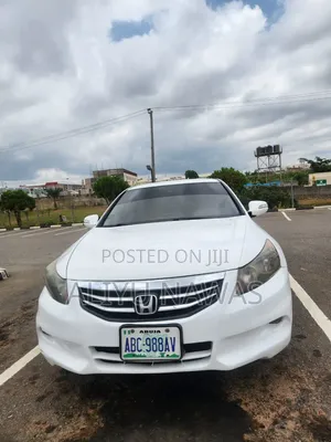 Honda Accord 2009 Off white