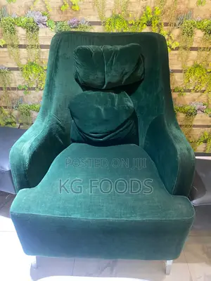 Saloon Chair