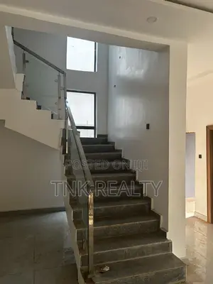 4bedroom Duplex
