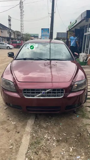 Volvo C70 T5 2009 Red