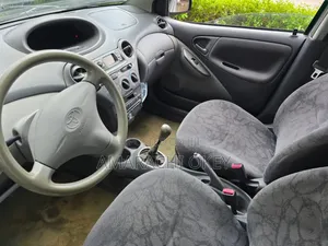 Toyota Yaris 2006 Silver