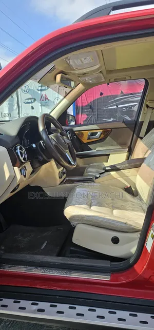 Mercedes-Benz GLK-Class 2015 Red