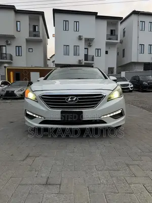 Hyundai Sonata Limited Sedan FWD (2.4L 4cyl 6A) 2016 White