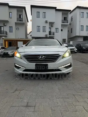 Hyundai Sonata Limited Sedan FWD (2.4L 4cyl 6A) 2016 White