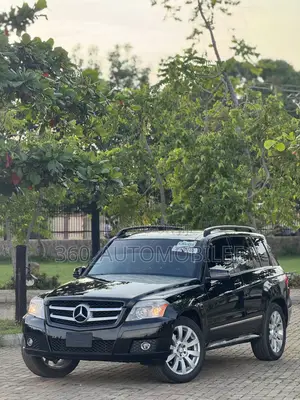 Mercedes-Benz GLK-Class 2012 Black
