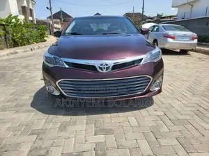 Toyota Avalon XLE 4dr Sedan (3.5L 6cyl 6A) 2014 Burgundy