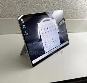 Laptop Microsoft Surface Pro 9 16GB Intel Core i7 SSD 256GB