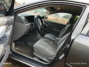 Toyota Corolla LE 2004 Gray