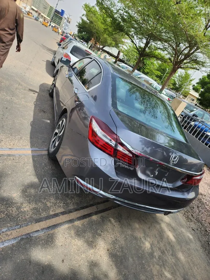 Honda Accord 2016 Gray