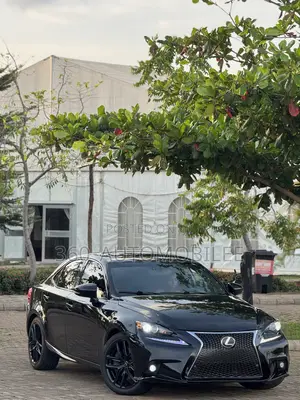 Lexus IS 2016 Black
