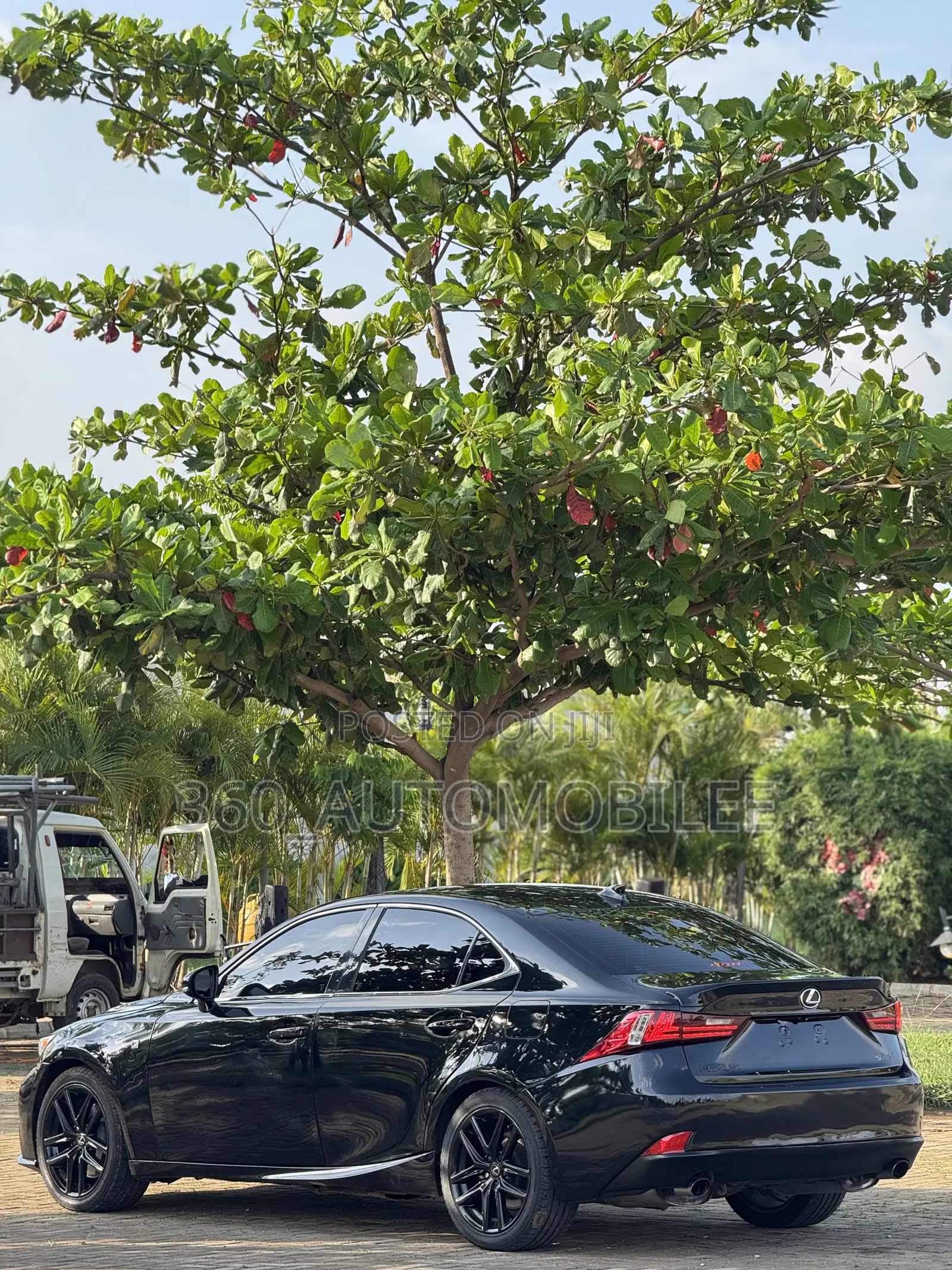 Lexus IS 2016 Black