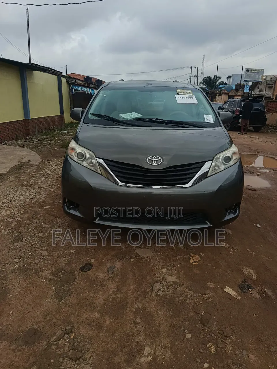 Toyota Sienna 2012 Gray