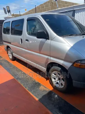 Toyota HiAce 2005 Grey