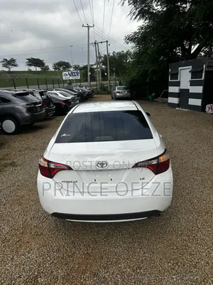 Toyota Corolla 2015 White