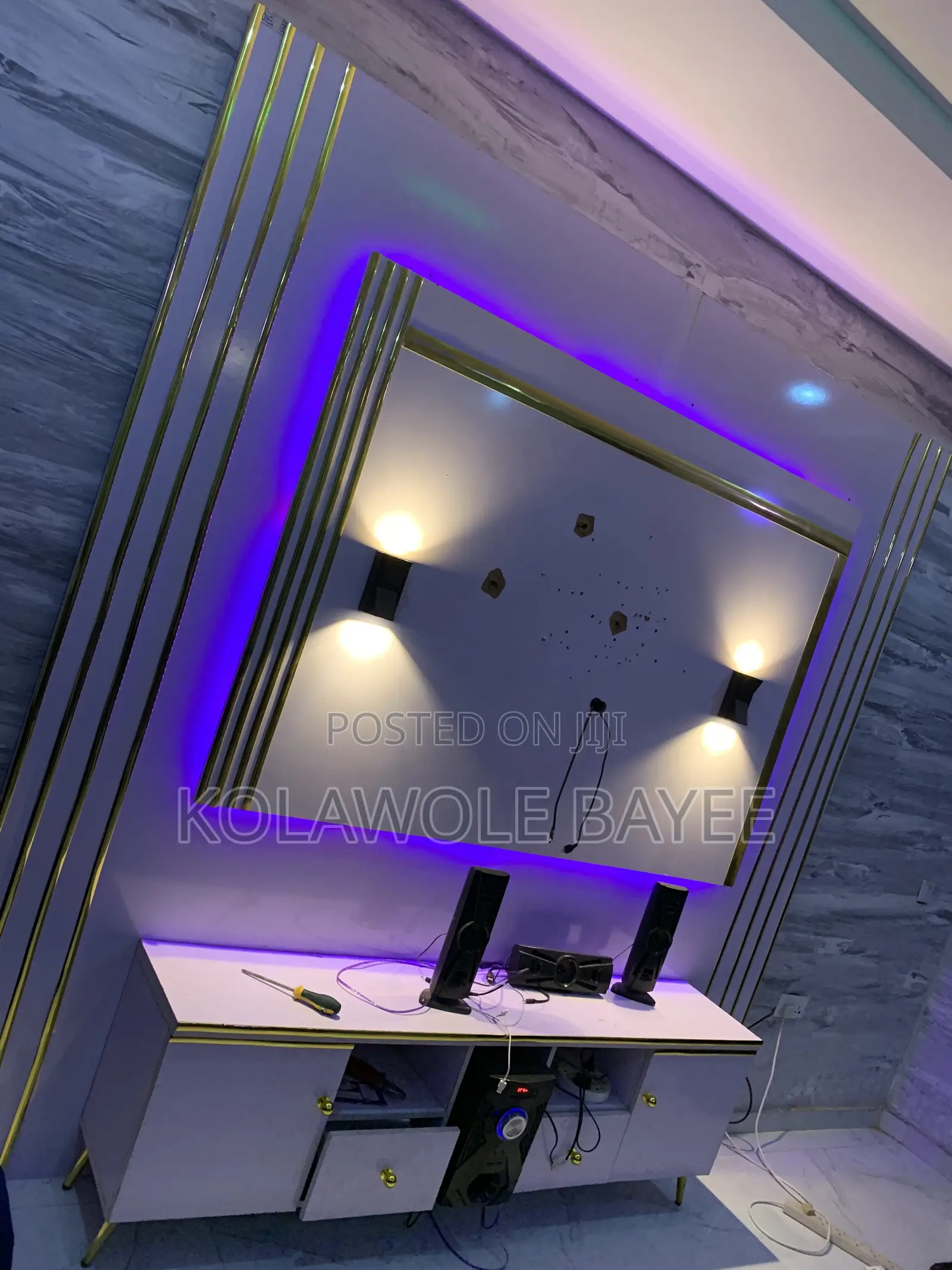 Full Tv Console