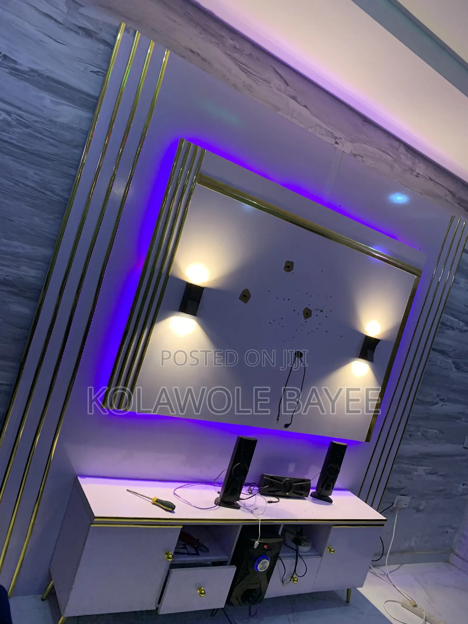Full Tv Console