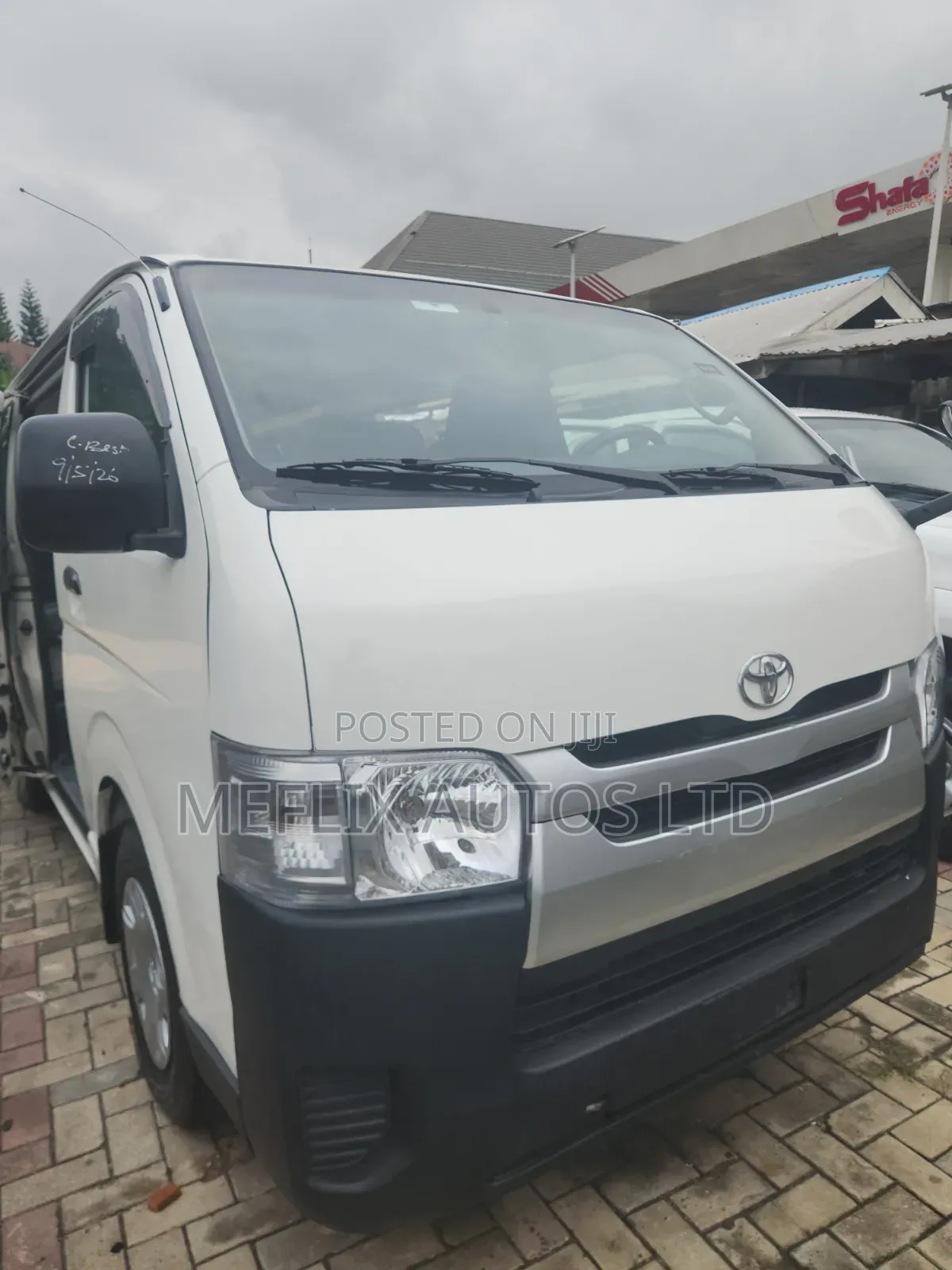 Toyota HiAce 2012 White