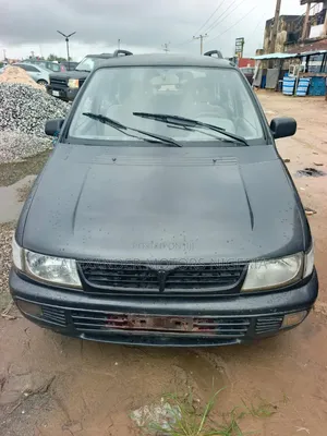 Mitsubishi SpaceWagon 2005 Gray