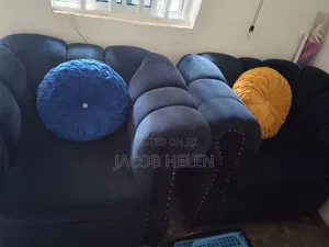 A 3 Sitters Chair With Two Singles