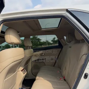 Toyota Venza XLE 2012 White