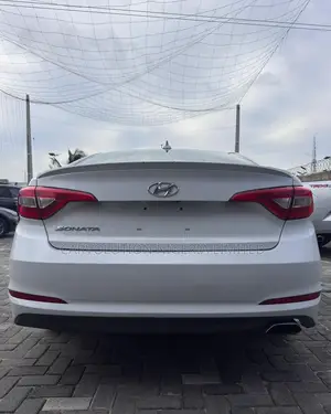Hyundai Sonata Sport Sedan FWD (2.4L 4cyl 6A) 2016 White