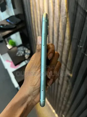 Apple iPhone 11 64 GB Green