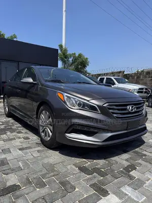 Hyundai Sonata Sport Sedan FWD (2.4L 4cyl 6A) 2017 Brown