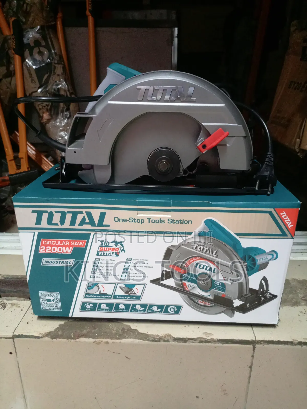Total Circular Saw Machine 2200w