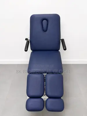 Uk Pre-Owned Plinth Electric Split-Leg Examination Couch