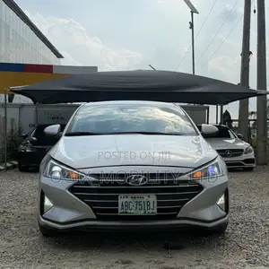 Hyundai Elantra SE 2020 Silver