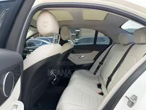 Mercedes-Benz C300 2017 White