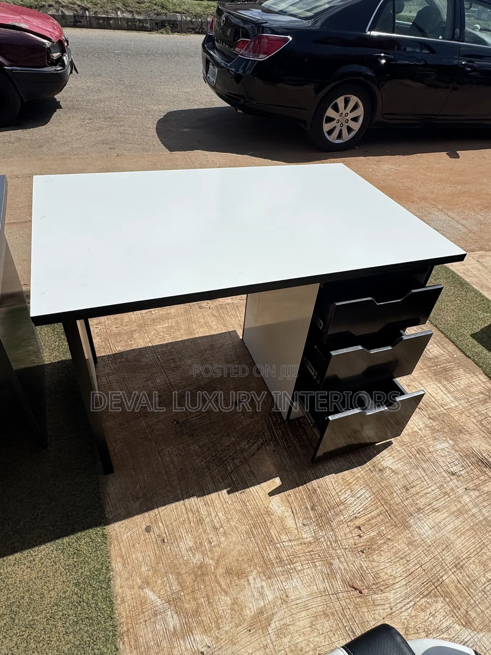 Tech / Content Table. 4ft by 3ft