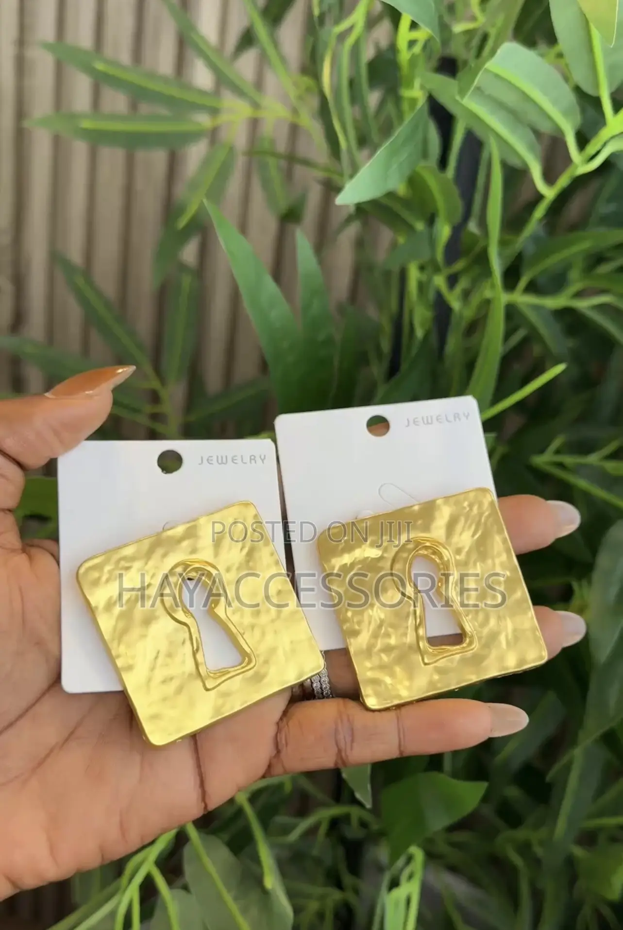 Brooches (Big and Bold)