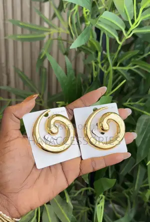 Brooches (Big and Bold)