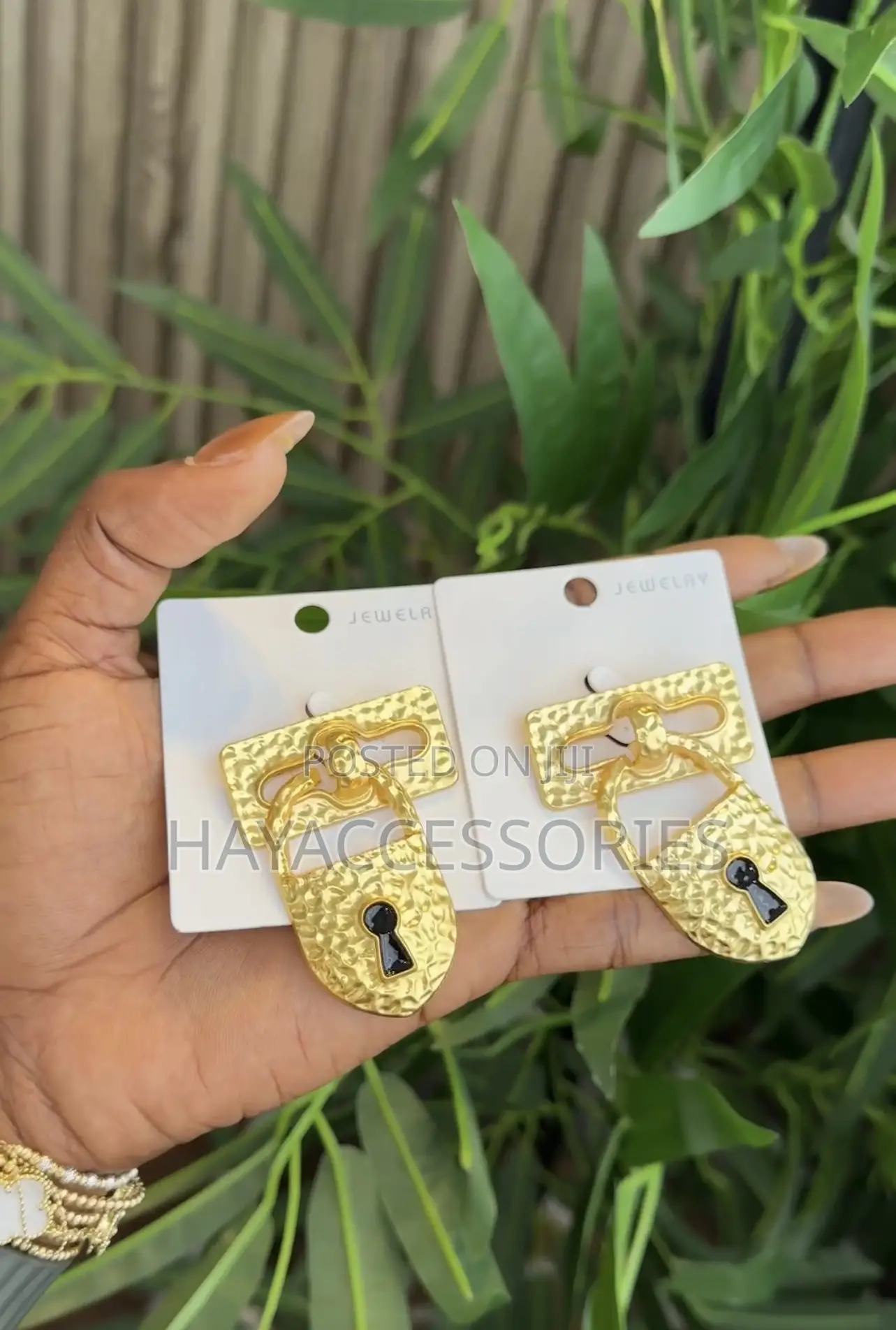 Brooches (Big and Bold)