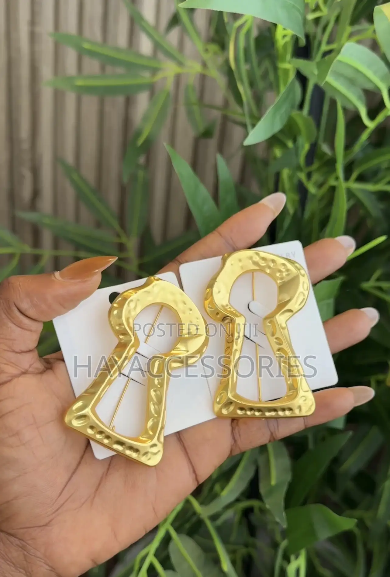 Brooches (Big and Bold)