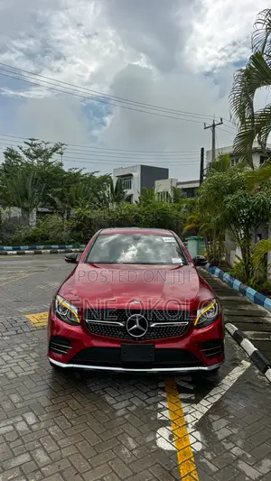 Mercedes-Benz GLC-Class 2018 Red